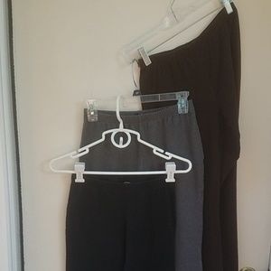 3 medium pairs leggings